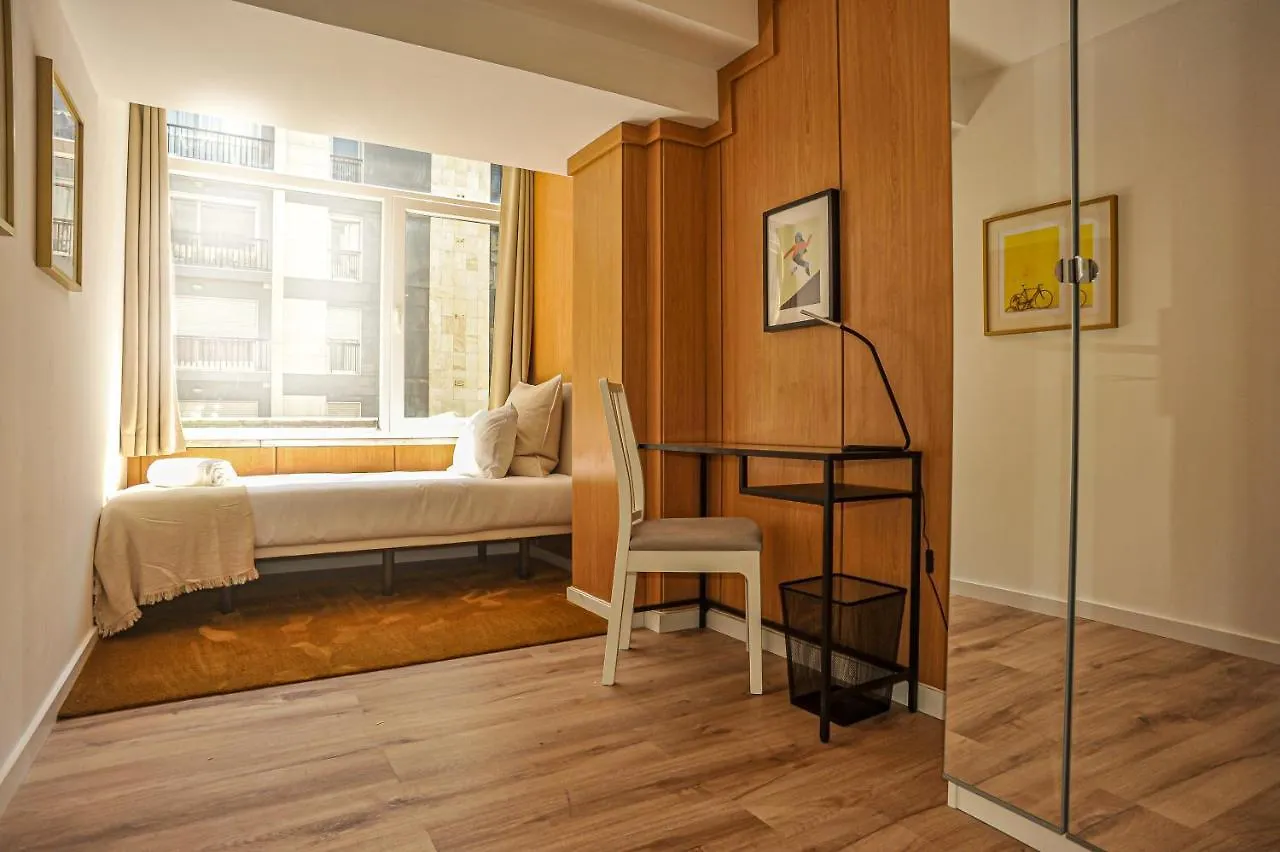 Guesthouse Marques De Pombal - 8 Bedroom Apartment Lisboa Portugal
