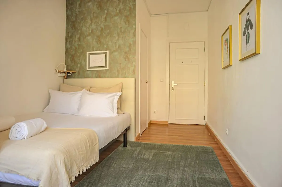 ליסבון Guesthouse Marques De Pombal - 8 Bedroom Apartment