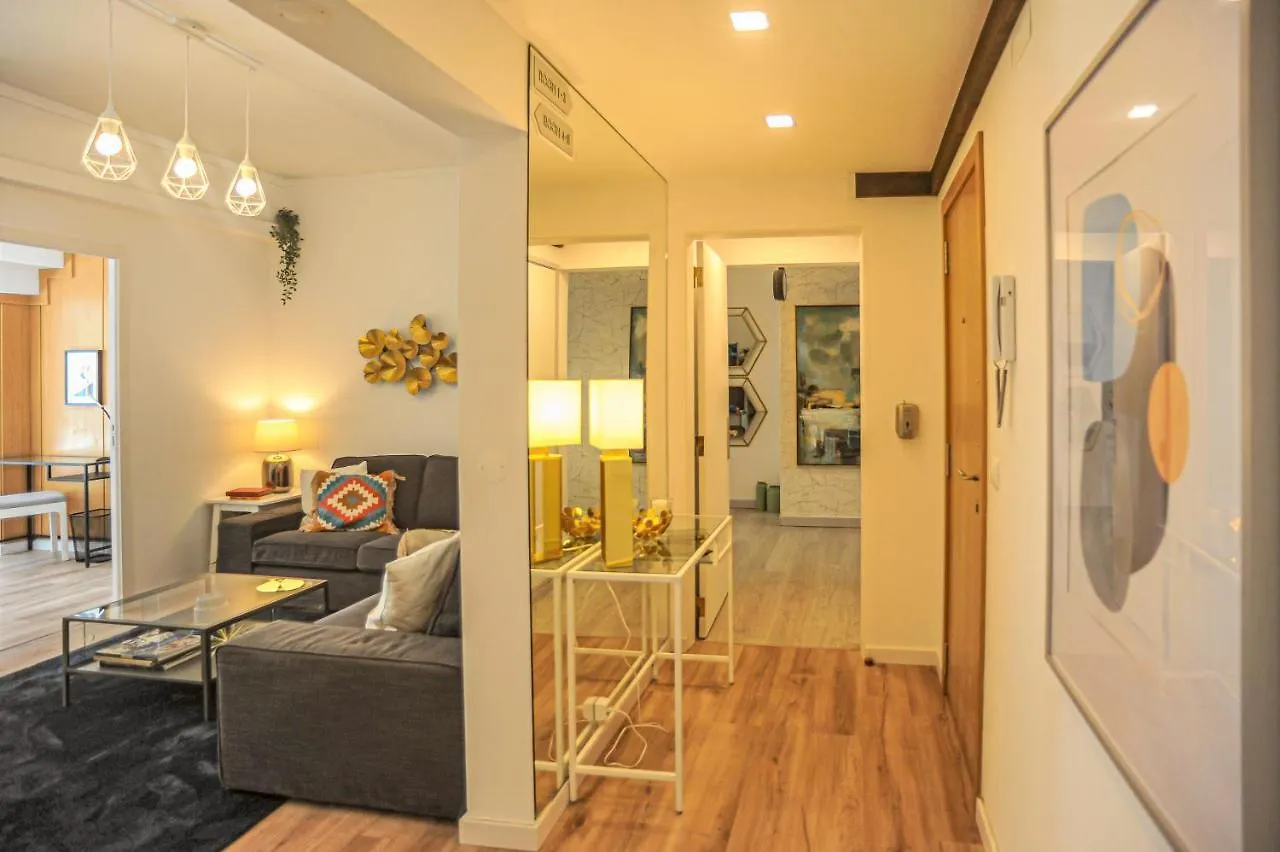 Guest house Guesthouse Marques De Pombal - 8 Bedroom Apartment Lisbon Portugal