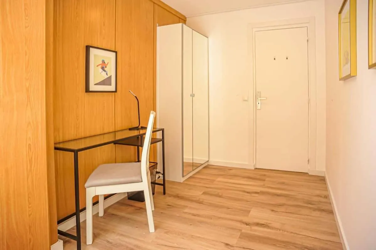 Guesthouse Marques De Pombal - 8 Bedroom Apartment Lisboa