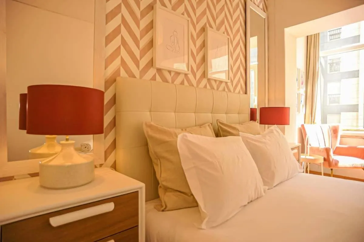 Guesthouse Marques De Pombal - 8 Bedroom Apartment Lisboa Casa de hóspedes